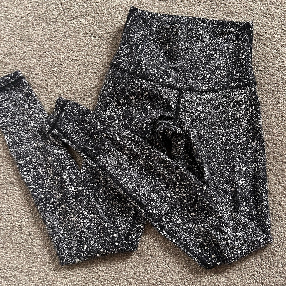 Black and White Speckled lululemon Leggings